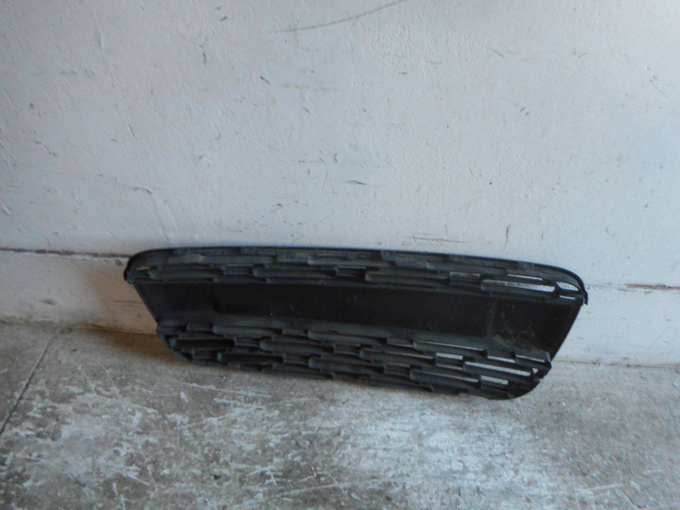 Griglia paraurti ant.